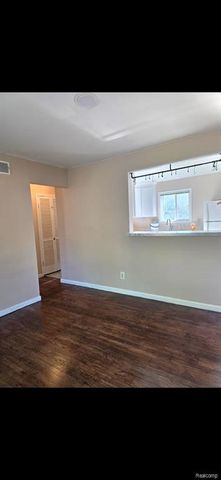 22521 Ira Boulevard, Warren, MI 48091