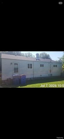 22521 Ira Boulevard, Warren, MI 48091