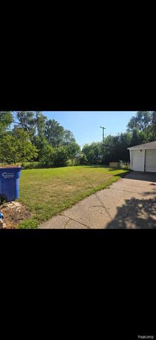 22521 Ira Boulevard, Warren, MI 48091