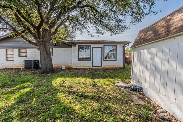 308 Franklin Drive, Euless, TX 76040