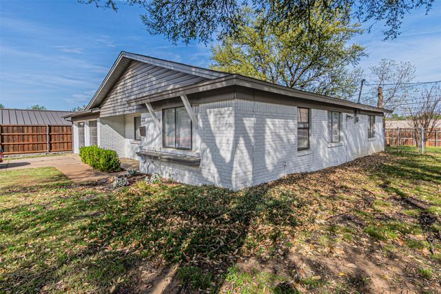 308 Franklin Drive, Euless, TX 76040