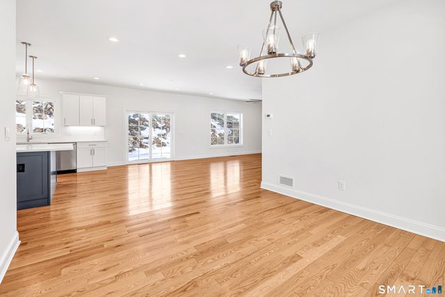 15 Hunting Ridge Road, Middlebury, CT 06762