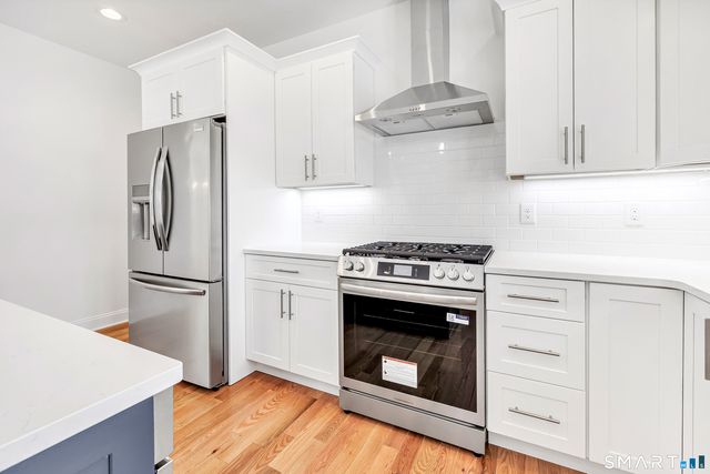 15 Hunting Ridge Road, Middlebury, CT 06762