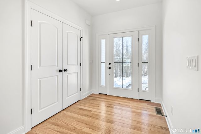 15 Hunting Ridge Road, Middlebury, CT 06762