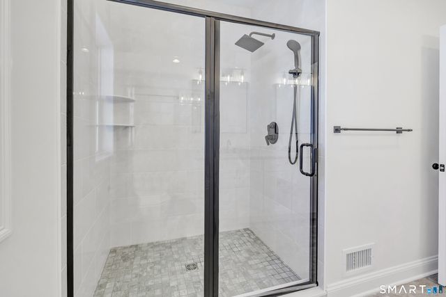 15 Hunting Ridge Road, Middlebury, CT 06762