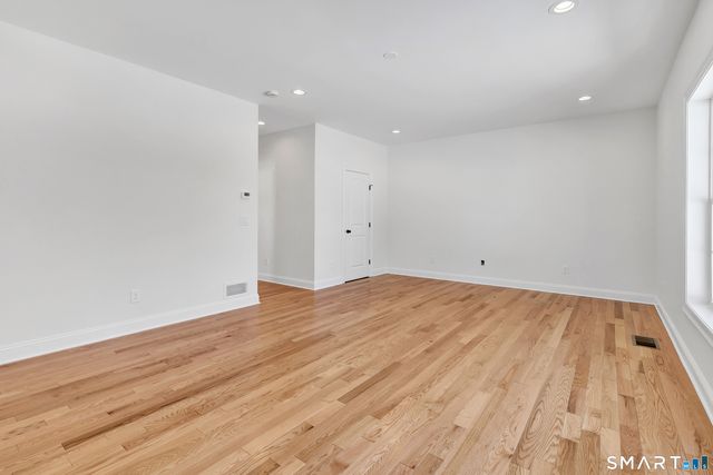 15 Hunting Ridge Road, Middlebury, CT 06762