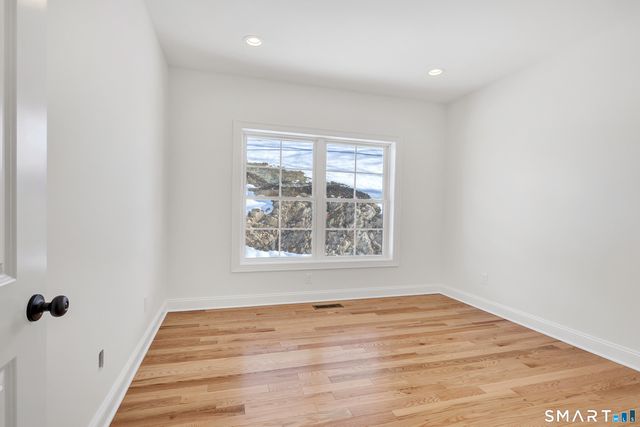 15 Hunting Ridge Road, Middlebury, CT 06762