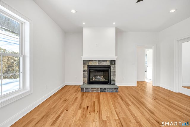 15 Hunting Ridge Road, Middlebury, CT 06762