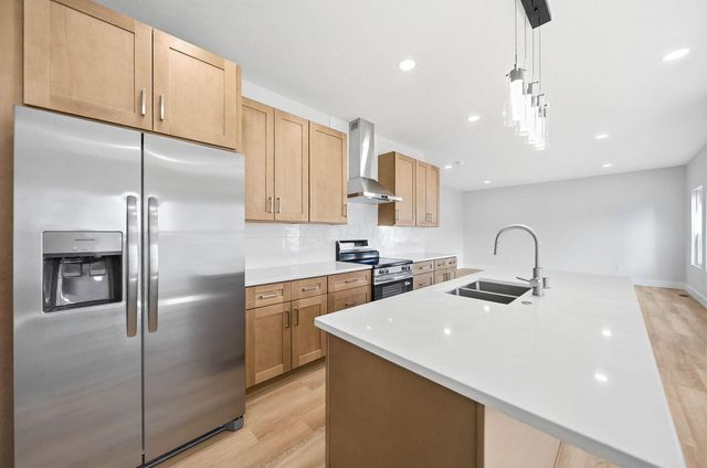 3733 Genessee Avenue, Columbus, OH 43219