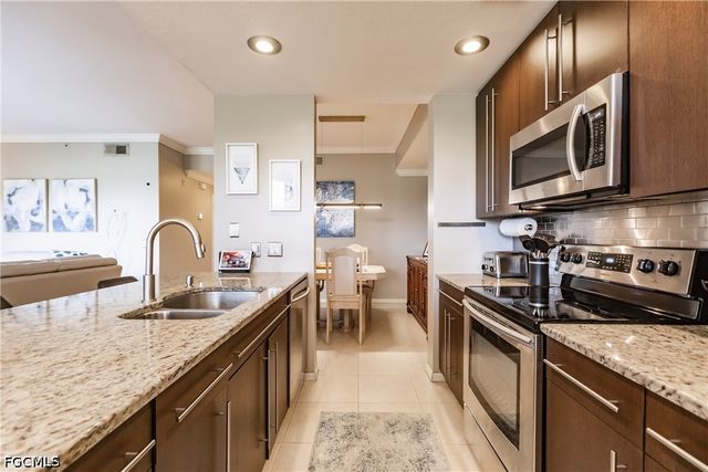 8331 Whiskey Preserve CIR 438, Fort Myers, FL 33919