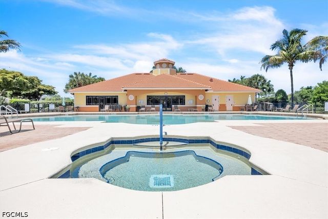 8331 Whiskey Preserve CIR 438, Fort Myers, FL 33919