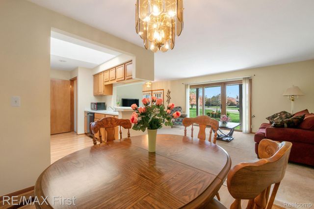 14685 Windmill Court 99, Shelby Charter Township, MI 48315