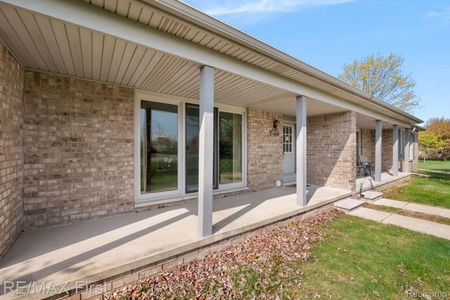 14685 Windmill Court 99, Shelby Charter Township, MI 48315