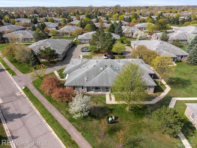 14685 Windmill Court 99, Shelby Charter Township, MI 48315
