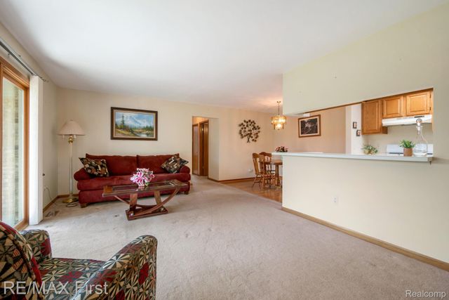 14685 Windmill Court 99, Shelby Charter Township, MI 48315