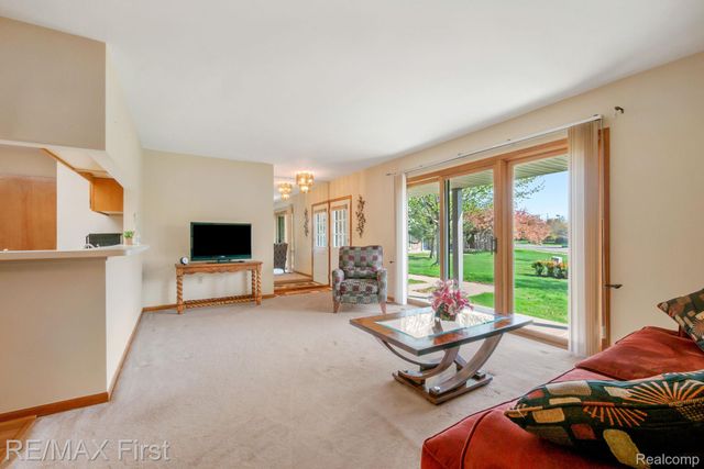 14685 Windmill Court 99, Shelby Charter Township, MI 48315