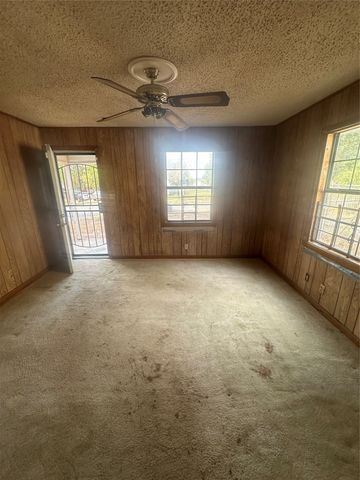 5117 Cottey Street, Fort Worth, TX 76105