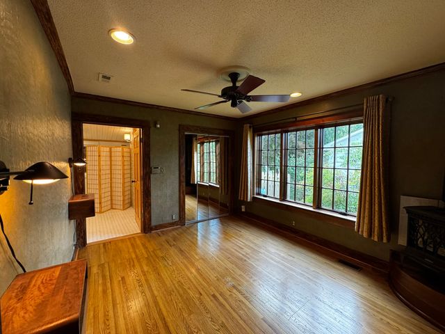 105 Wilson St, Cowan, TN 37318