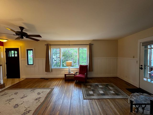 105 Wilson St, Cowan, TN 37318