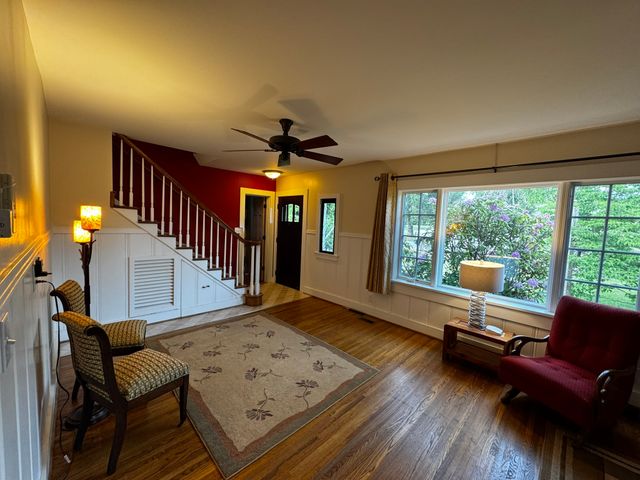 105 Wilson St, Cowan, TN 37318
