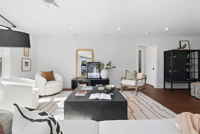 480 W Broadway 104, Boston, MA 02127