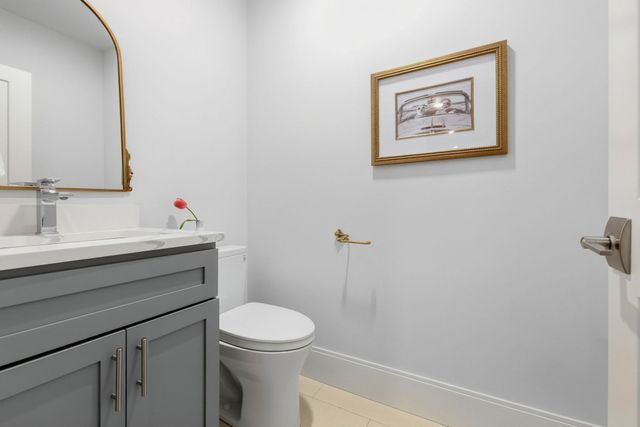 480 W Broadway 104, Boston, MA 02127