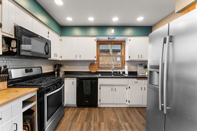 90 Alpine Lane, Crete, IL 60417