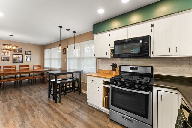 90 Alpine Lane, Crete, IL 60417