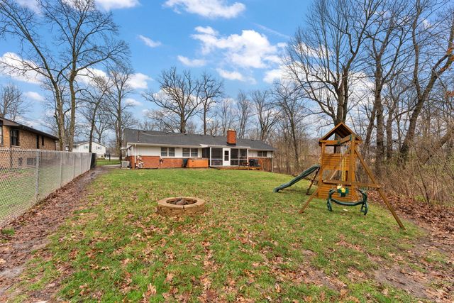 90 Alpine Lane, Crete, IL 60417