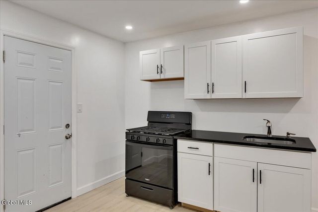 500 3rd Avenue, Troy, NY 12182