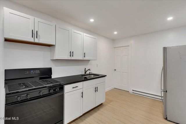 500 3rd Avenue, Troy, NY 12182