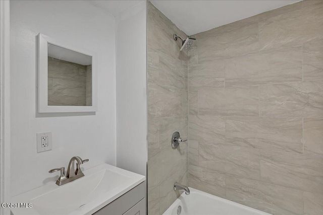 500 3rd Avenue, Troy, NY 12182