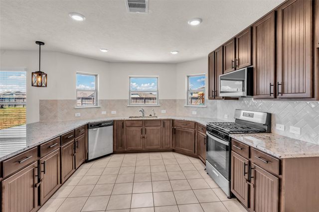 21278 Harbor Shore Drive, Cypress, TX 77433