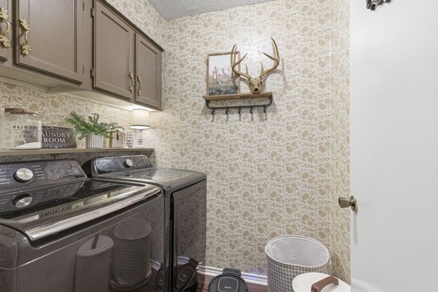 10618 Lone Pine Lane, Fort Worth, TX 76108