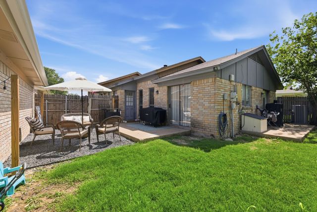 10618 Lone Pine Lane, Fort Worth, TX 76108