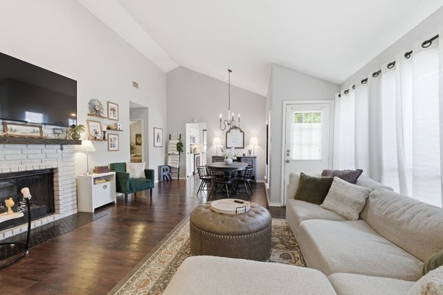 10618 Lone Pine Lane, Fort Worth, TX 76108