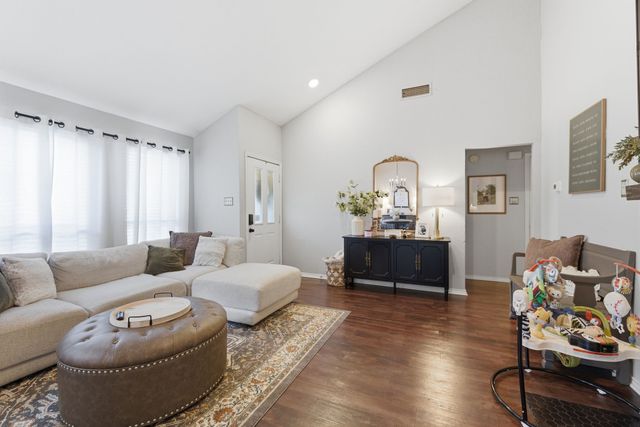 10618 Lone Pine Lane, Fort Worth, TX 76108