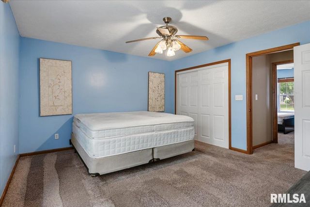 1216 Dani Lane, Springfield, IL 62712