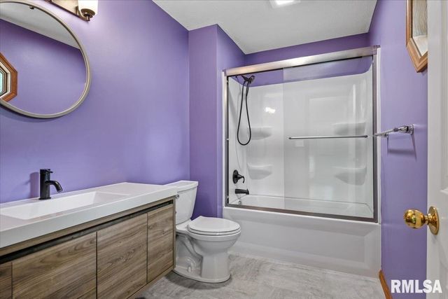 1216 Dani Lane, Springfield, IL 62712