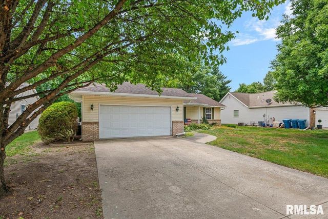 1216 Dani Lane, Springfield, IL 62712