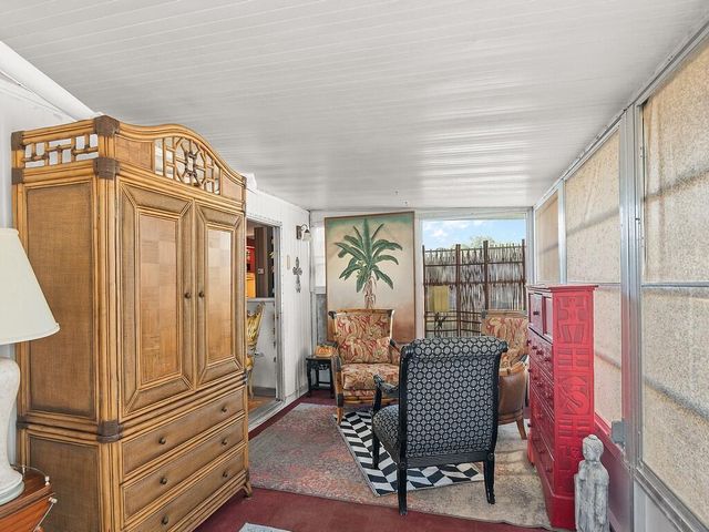 10 Desoto Lane, Port St Lucie, FL 34952