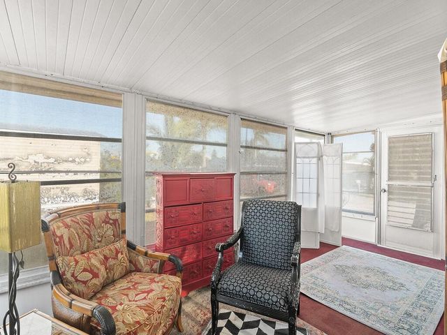 10 Desoto Lane, Port St Lucie, FL 34952