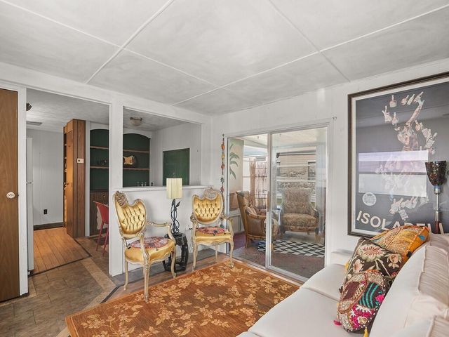 10 Desoto Lane, Port St Lucie, FL 34952