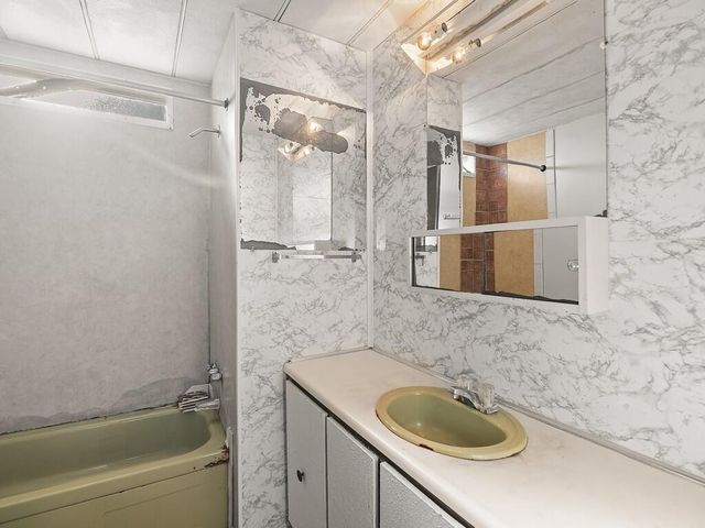 10 Desoto Lane, Port St Lucie, FL 34952