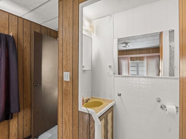 10 Desoto Lane, Port St Lucie, FL 34952