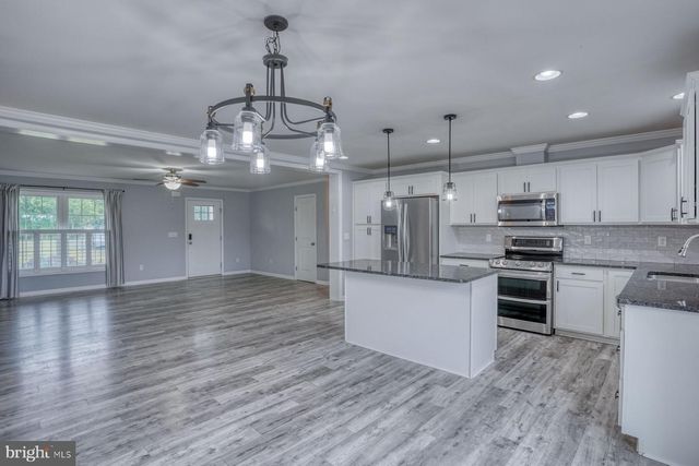 128 BARNEY JENKINS RD, Felton, DE 19943