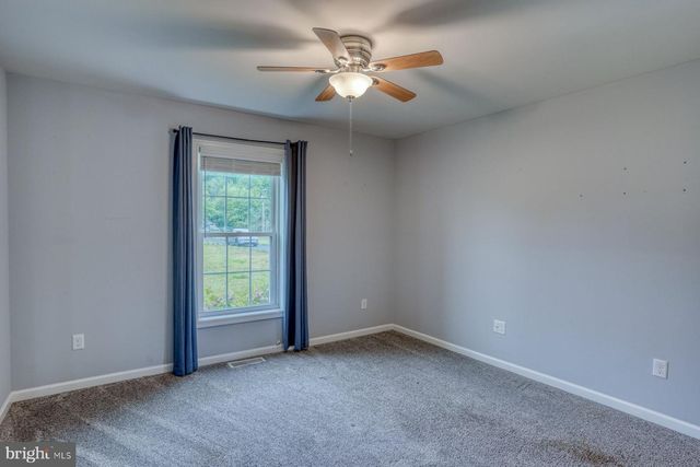 128 BARNEY JENKINS RD, Felton, DE 19943
