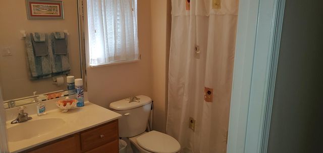 1128 NW Mossy Oak Way, Jensen Beach, FL 34957