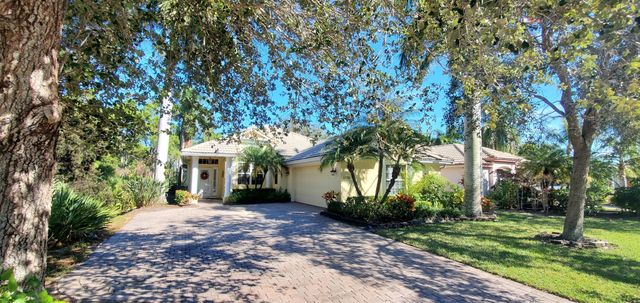 1128 NW Mossy Oak Way, Jensen Beach, FL 34957