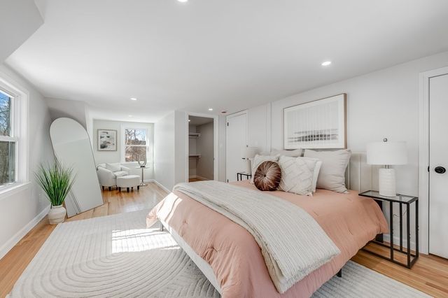 150 Grove St, Reading, MA 01867